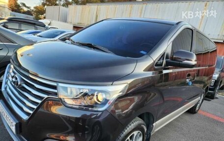 Hyundai Grand Starex Grand Starex I рестайлинг 2, 2020 год, 2 735 000 рублей, 3 фотография