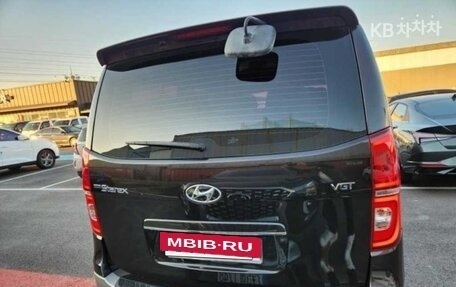 Hyundai Grand Starex Grand Starex I рестайлинг 2, 2020 год, 2 735 000 рублей, 6 фотография