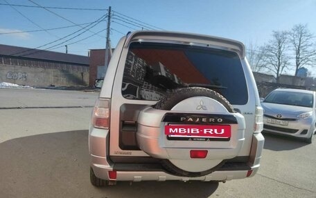 Mitsubishi Pajero IV, 2014 год, 2 850 000 рублей, 3 фотография