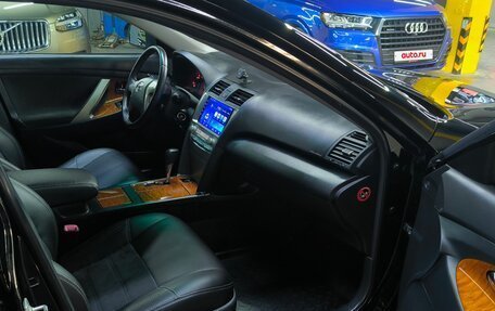 Toyota Camry, 2010 год, 1 270 000 рублей, 5 фотография