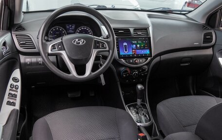 Hyundai Solaris II рестайлинг, 2011 год, 890 000 рублей, 6 фотография