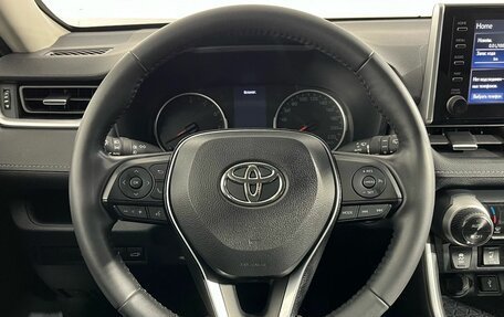 Toyota RAV4, 2021 год, 2 820 000 рублей, 10 фотография