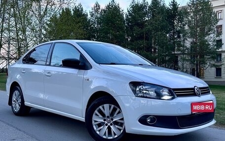 Volkswagen Polo VI (EU Market), 2014 год, 999 999 рублей, 1 фотография