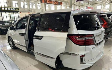 Honda Elysion, 2021 год, 3 060 200 рублей, 2 фотография
