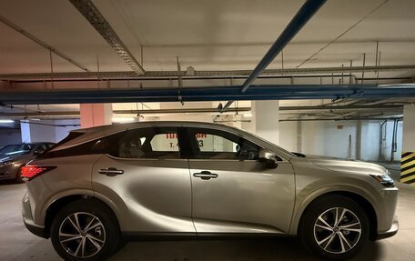 Lexus RX IV рестайлинг, 2025 год, 7 600 000 рублей, 3 фотография