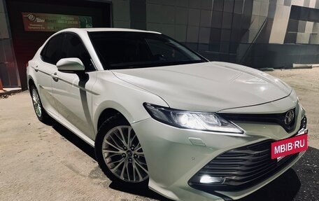 Toyota Camry, 2019 год, 2 550 000 рублей, 2 фотография