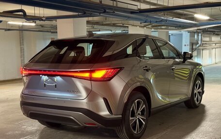 Lexus RX IV рестайлинг, 2025 год, 7 600 000 рублей, 4 фотография