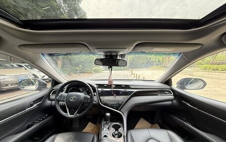 Toyota Camry, 2020 год, 2 000 000 рублей, 5 фотография