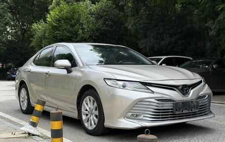 Toyota Camry, 2020 год, 2 000 000 рублей, 3 фотография