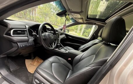 Toyota Camry, 2020 год, 2 000 000 рублей, 6 фотография