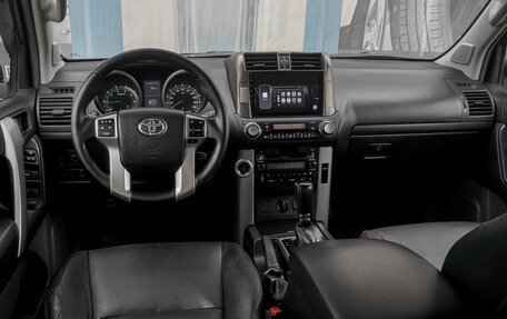Toyota Land Cruiser Prado 150 рестайлинг 2, 2012 год, 2 999 000 рублей, 6 фотография