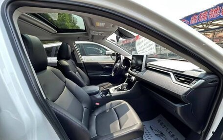 Toyota RAV4, 2020 год, 2 198 300 рублей, 6 фотография