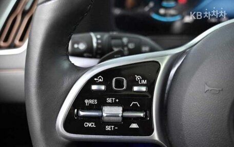 Mercedes-Benz EQC, 2022 год, 2 990 000 рублей, 6 фотография