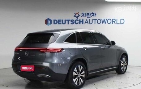 Mercedes-Benz EQC, 2022 год, 2 990 000 рублей, 3 фотография