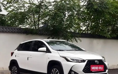 Toyota Yaris XP150 рестайлинг, 2022 год, 1 290 080 рублей, 2 фотография