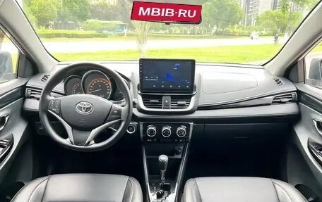 Toyota Yaris XP150 рестайлинг, 2022 год, 1 290 080 рублей, 8 фотография