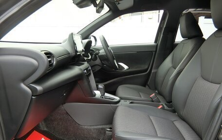 Toyota Yaris Cross, 2022 год, 1 405 000 рублей, 7 фотография