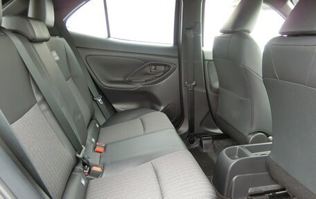 Toyota Yaris Cross, 2022 год, 1 405 000 рублей, 14 фотография