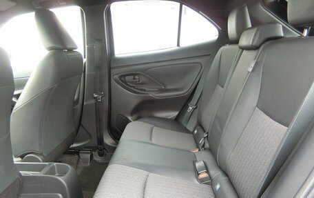 Toyota Yaris Cross, 2022 год, 1 405 000 рублей, 10 фотография