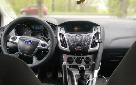 Ford Focus III, 2014 год, 335 000 рублей, 4 фотография