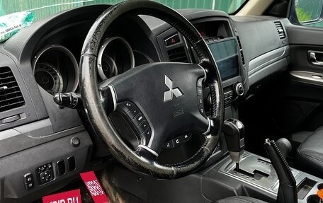 Mitsubishi Pajero IV, 2013 год, 2 200 000 рублей, 2 фотография