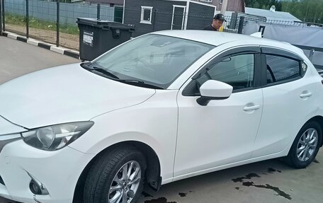 Mazda Demio IV, 2017 год, 1 150 000 рублей, 3 фотография