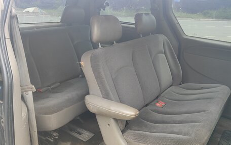 Chrysler Voyager IV, 2001 год, 235 000 рублей, 5 фотография