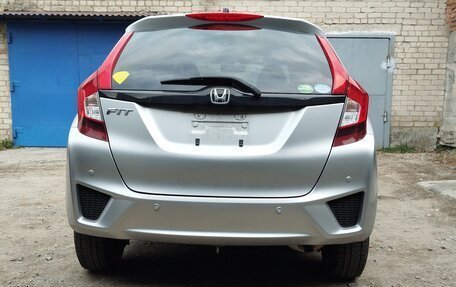 Honda Fit III, 2016 год, 1 000 000 рублей, 2 фотография