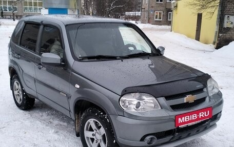 Chevrolet Niva I рестайлинг, 2017 год, 850 000 рублей, 3 фотография