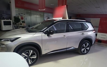 Nissan X-Trail, 2023 год, 2 860 000 рублей, 3 фотография