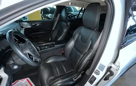 Volvo V60 Cross Country II, 2021 год, 3 559 810 рублей, 7 фотография