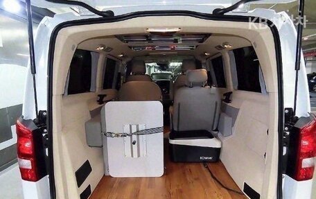 Mercedes-Benz V-Класс, 2020 год, 4 590 000 рублей, 10 фотография