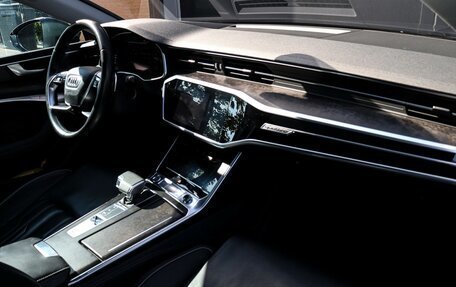 Audi A7, 2018 год, 4 400 000 рублей, 10 фотография