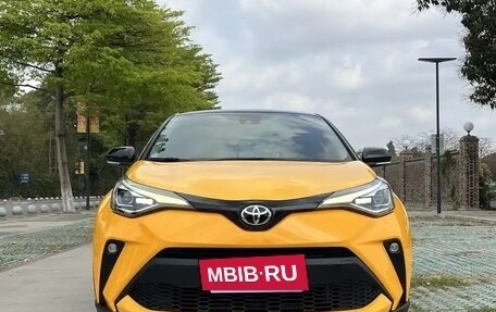 Toyota C-HR I рестайлинг, 2022 год, 1 499 000 рублей, 2 фотография