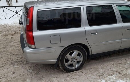 Volvo V70 III рестайлинг, 2006 год, 750 000 рублей, 4 фотография