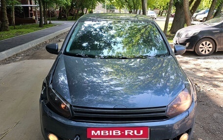 Volkswagen Golf VI, 2010 год, 700 000 рублей, 2 фотография