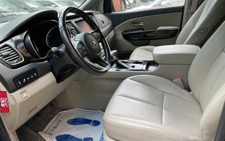 KIA Carnival III, 2019 год, 2 900 000 рублей, 8 фотография