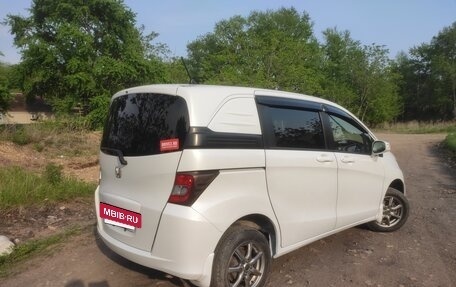 Honda Freed I, 2013 год, 1 100 000 рублей, 2 фотография