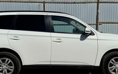 Mitsubishi Outlander III рестайлинг 3, 2012 год, 1 300 000 рублей, 6 фотография
