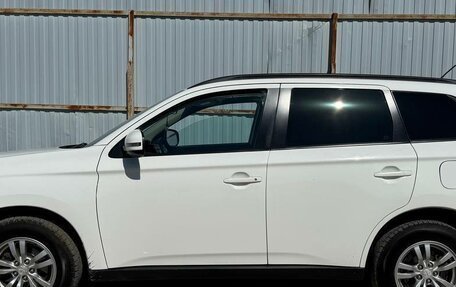 Mitsubishi Outlander III рестайлинг 3, 2012 год, 1 300 000 рублей, 4 фотография