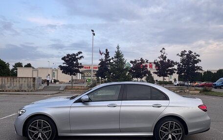 Mercedes-Benz E-Класс, 2021 год, 4 950 000 рублей, 4 фотография