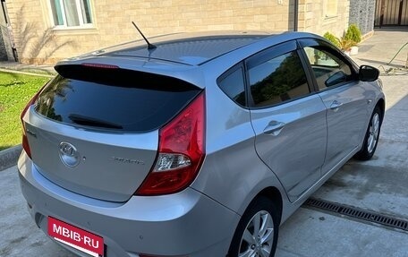 Hyundai Solaris II рестайлинг, 2012 год, 990 000 рублей, 5 фотография