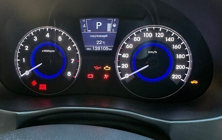 Hyundai Solaris II рестайлинг, 2012 год, 990 000 рублей, 13 фотография