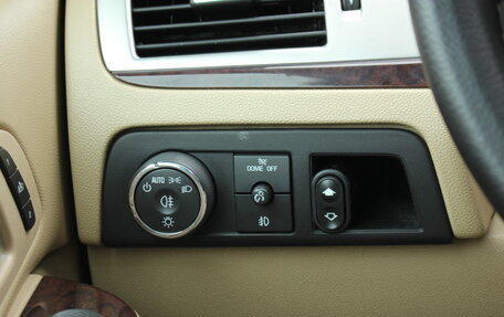 Cadillac Escalade III, 2010 год, 2 080 000 рублей, 12 фотография