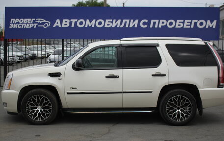 Cadillac Escalade III, 2010 год, 2 080 000 рублей, 5 фотография