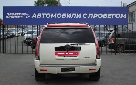 Cadillac Escalade III, 2010 год, 2 080 000 рублей, 3 фотография