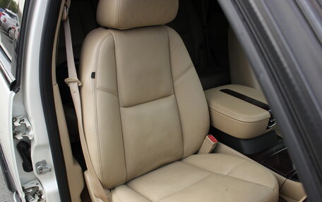 Cadillac Escalade III, 2010 год, 2 080 000 рублей, 19 фотография