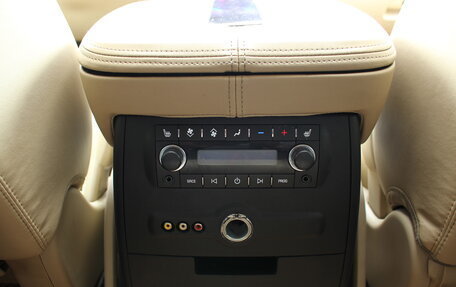Cadillac Escalade III, 2010 год, 2 080 000 рублей, 17 фотография