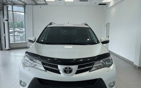 Toyota RAV4, 2015 год, 1 885 000 рублей, 2 фотография