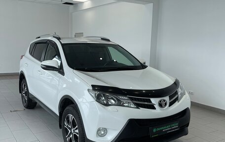 Toyota RAV4, 2015 год, 1 885 000 рублей, 3 фотография